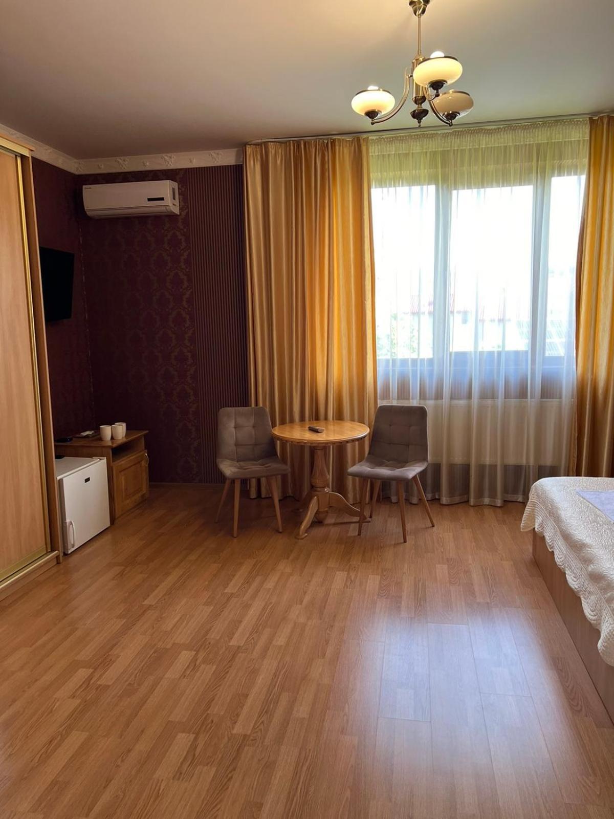 Mini-Hotel "Nord" Chynadiyovo Exterior photo