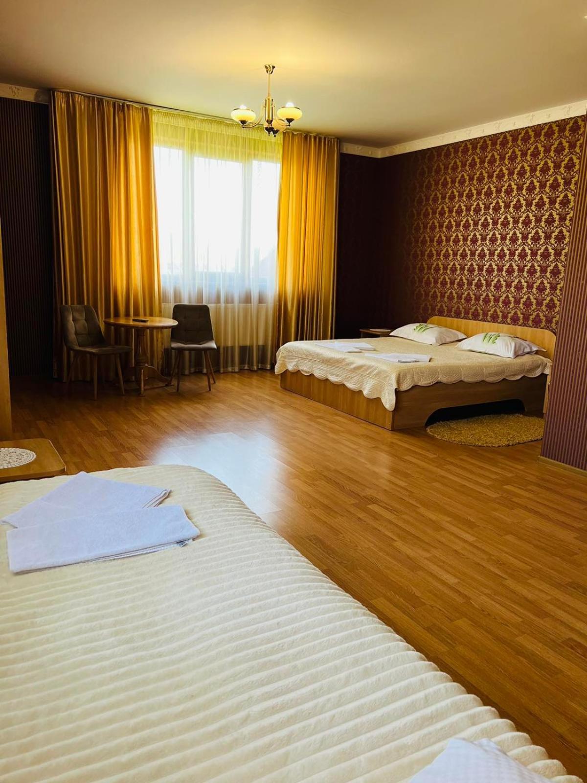 Mini-Hotel "Nord" Chynadiyovo Exterior photo
